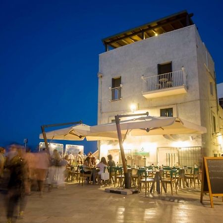 Casa Vacanze Antiche Mura E Poi モノーポリ エクステリア 写真