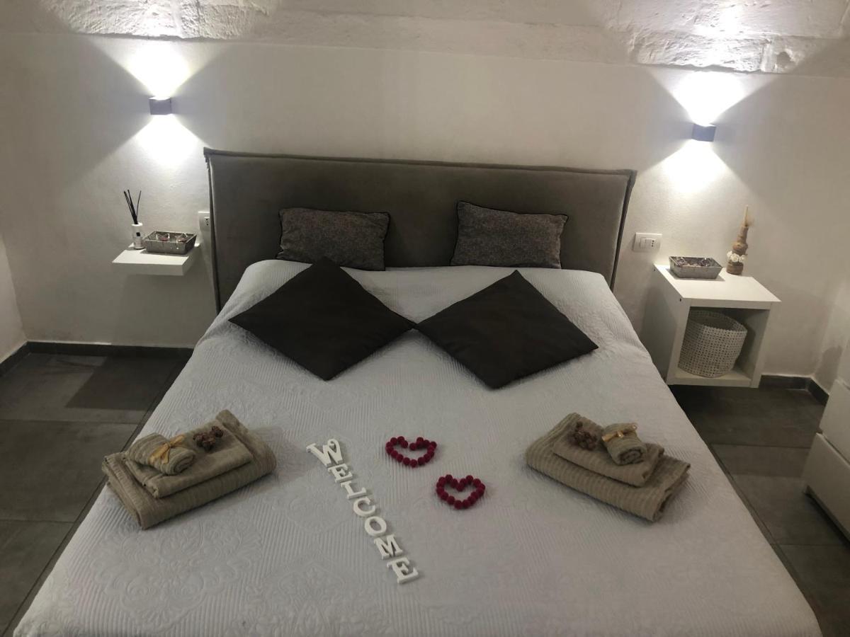 Casa Vacanze Antiche Mura E Poi モノーポリ エクステリア 写真